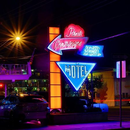 Pink Champagne Motel Wildwood Exterior photo